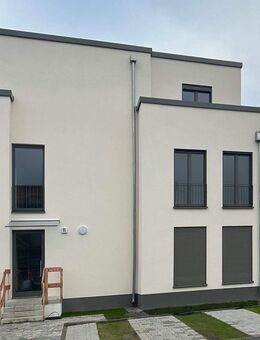 Wildau: Neubau, 4 Zimmer mit 124 m², Terrasse und KFZ Stellplatz! - Wildau