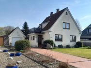 Sehr schönes Einfamilienhaus in Brake-Süd mit großzügigem Wintergarten, Garage und Nebengebäuden - Brake (Unterweser)
