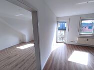 Schöne 45 m² 2-Raum-Wohnung - Tageslichtbad - EBK - Stellplatz - Limbach-Oberfrohna