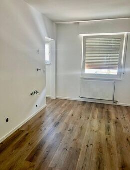 Charmante, renovierte 2-Zimmer-Wohnung in Lahr - Modernes Wohnen mit Wohlfühlatmosphäre! - Lahr (Schwarzwald)
