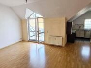 GRUNDform-Immobilien ! Lust auf Wohnen? Tolle 2 Zimmer DG-Wohnung mit EBK und großer Terrasse ! - Wiesbaden
