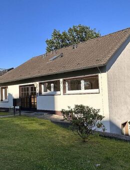 2-Zimmer Dachgeschosswohnung mit Terrasse und Garage - Herdecke