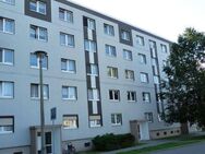 3-Zimmer-Wohnung mit Balkon zur Sanierung in Lugau - Lugau (Erzgebirge)