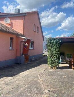 Doppelhaushälfte an der Bachschleife Arnstadt, 3 Zi, Garage, Garten - Arnstadt