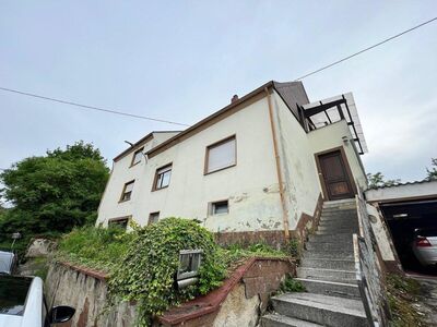 Großes Einfamilienhaus mit Baugrundstück in Blieskastel-Ballweiler mit Garage