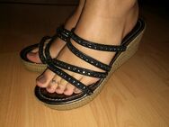 Getragene, elegante Sandalen 💕 leider leicht defekt! - Frankfurt (Main)