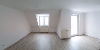 Wunderschöne 1 Zimmer Dachgeschoss-Wohnung zu vermieten