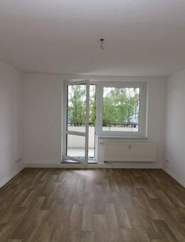 Rein in die gute Stube - 3RW in toller Lage mit Badewanne und Balkon - Freiberg