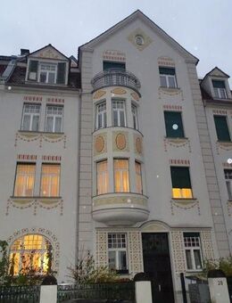 2-Zimmer Dach-Atelier-Wohnung zum Wohlfühlen in Jugendstil-Palais (Sanderau) - Würzburg