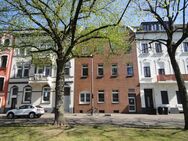 PROVISIONSFREI ! 6,3% TOP-Kapitalanlage | Vollvermietetes gepflegtes 7-Familienhaus | Zentralheizung - Krefeld