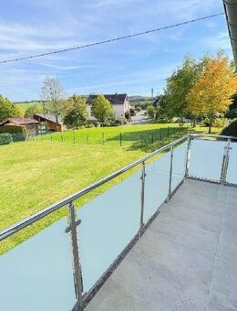 Gemütliches Haus mit Garten, Terrasse, Balkon und Doppelgarage in Horhausen-OT - Krunkel