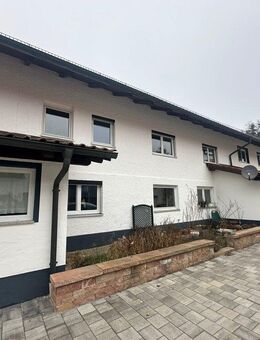 Anwesen mit 5 Wohnungen und Nebengebäuden Nähe Neuhaus am Inn - Neuhaus (Inn)