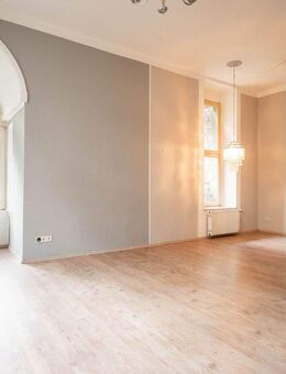 Schicke 2 Zimmerwohnung mit Einbauküche und Stellplatz in historischer Müllerburg in Oerlinghausen - Oerlinghausen