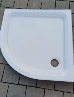 Eckduschbecken und Duschvorhang - Glött