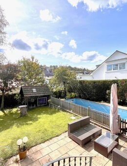 Familienidyll mit Pool - 730 qm Gartenparadies - 200?qm Wohlfühlhaus in sonniger Hanglage - Grafenau (Baden-Württemberg)