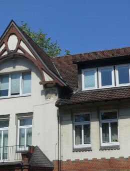 Vis-à-vis Schloßpark: Renovierte 3,5 Zimmerwohnung für 1-3 Personen - Celle
