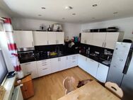 Seit 30 Jahren Angermeyer Immobilien: Ebenerdiges Einfamilienhaus/Einliegerwohnung, Pellet-Ofen, modernisiert, toll ausgestattet!!! - Bendorf (Schleswig-Holstein)
