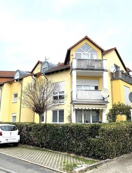Eltville-Martinsthal! Vermietete 2-Zimmer-Dachgeschosswohnung mit Garage! - Eltville (Rhein)
