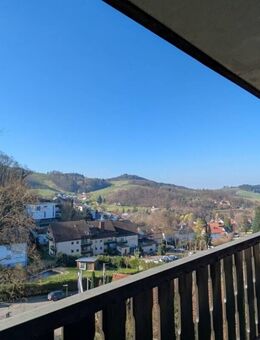 Exklusive 2-Zimmer-Etagenwohnung inkl. TG-Stellplatz - Ihr idyllischer Rückzugsort im Schwarzwald - Sasbachwalden
