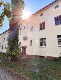 ++ Geräumige helle Zweiraumwohnung mit Balkon und Stellplatz ++ - Leipzig