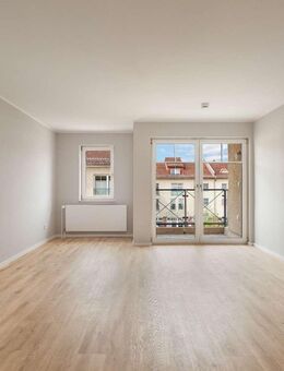 Wunderschön sanierte 2-Zimmer Wohnung mit Einbauküche in Velten! - Velten