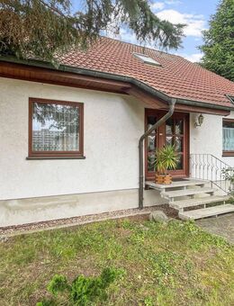 Charmantes Einfamilienhaus mit viel Potenzial mit Wintergarten in ruhiger Wohnlage von Pirna - Pirna