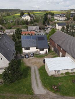 Gebäudekomplex bestehend aus EfH (Baujahr 1990), großem leerstehenden Bauernhaus und Scheune mit ca. 6.000 qm Land - Klingenberg