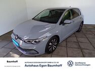 VW Golf, 1.5 TSI VIII MOVE SPORTFAHRWERK, Jahr 2023 - Lennestadt