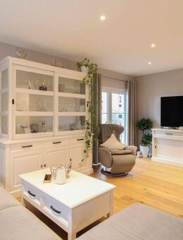 Stilvoll wohlfühlen: 6-Zi.-EFH mit Energieeffizienz A+ - Dornburg