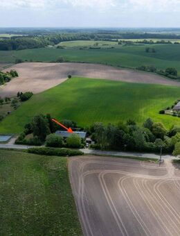 Doppelhaushälfte mit großzügigem Grundstück - für den Käufer provisionsfrei - Kneese