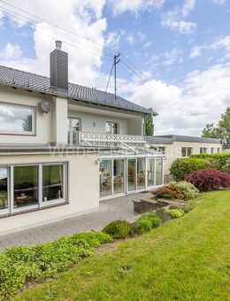 **Mehrgenerationenwohnen** Gebäudeensemble mit Garten + Garage - Much