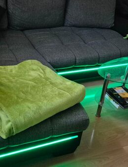 Ecksofa mit Led Beleuchtung und Hocker - Heilbronn
