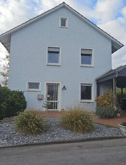 Zweifamilienhaus mit Dachgeschosswohnung in Enger - Enger (Widukindstadt)