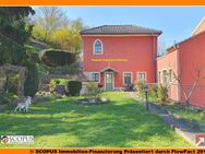 Sonnige Maisonette-Wohnung mit 2 Außensitzbereichen und Einbauküche - Meißen