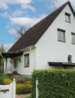 Viel Platz & bestens in Schuss - Familienhaus mit Keller, Sauna, Garten und Garage - Schmilau