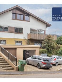 Top 3-Familienhaus, mit Garage + 2 Stellplätzen in Zell a.H. zu verkaufen - Zell (Harmersbach)