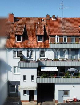+ Käuferprovisionsfrei + modernisiertes Mehrparteienhaus nahe Neustädter Markt - Hildesheim