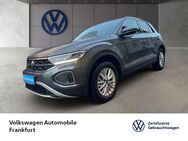 VW T-Roc, 1.0 TSI Life ", Jahr 2024 - Neu Isenburg