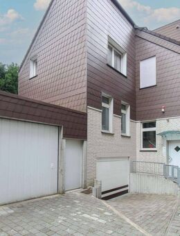 Attraktive Gelegenheit: 1 WE und 2 Gewerbeeinheiten in einem Mehrfamilienhaus in Recklinghausen - Recklinghausen
