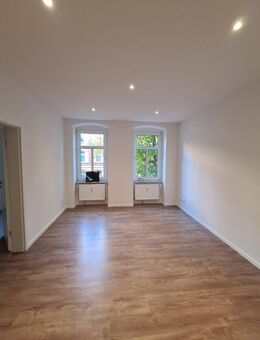 Moderne 4-Zimmer Wohnung mit 2 Bädern! - Erfurt
