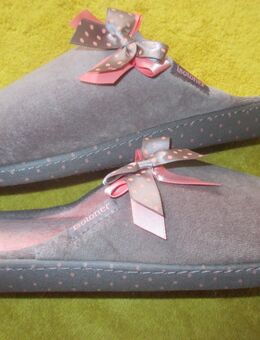 NEU * Edel * bequem * Schlupf * Hausschuhe * Pantoletten * Pantoffeln "Isotoner ergonomie" Gr. 41/ 9 * dunkles- beige * rosè * - Riedlingen