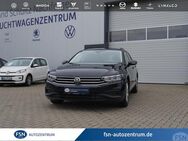 VW Passat Variant, 2.0 TDI Conceptline, Jahr 2023 - Rostock