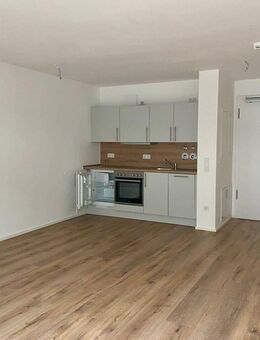 schöne 2-Zimmer Wohnung mit Einbauküche und Aufzug - Nürnberg