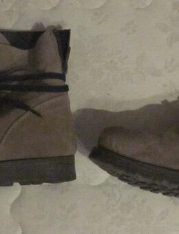 Gr. 41: Leder-Stiefeletten, hellbraun "Catwalk", wenig getragen, 10,- - München