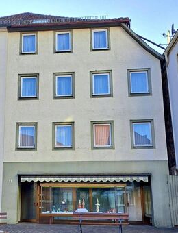 Investitionschance: Zentrales Mehrfamilienhaus mit vielseitiger Gewerbefläche - Haigerloch