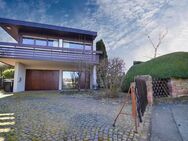 Traumhaftes Einfamilienhaus mit möglicher Einliegerwohnung in Böblingen ! - Böblingen