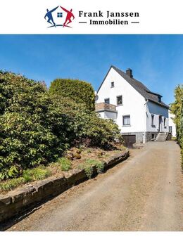 Neuer Preis! Freistehendes Einfamilienhaus in Daun - zentrale Lage - toller Garten - Garage - Daun