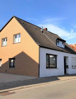 Modernisiertes 3-Familienhaus mit attraktiver Rendite von ca. 6,9 % - Lemwerder