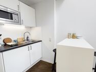 Die ZIMMEREI | Großes, helles Apartment im 5. Stock in beliebter Lage, möbliert | XL Bude - München