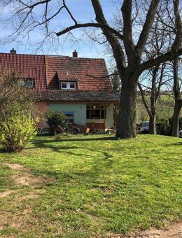 Doppelhaushälfte | ruhige, gewachsene Siedlungswohnlage | leerstehend - Zeitz